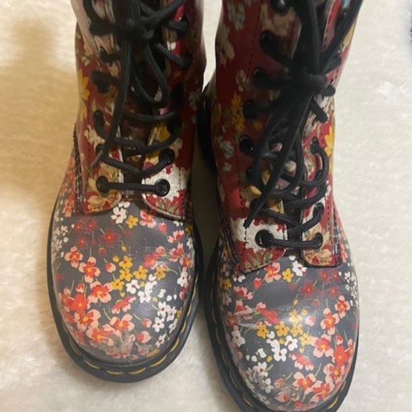 Dr.Martens Pascal Boots Size 5 US/3UK - Picture 4 of 7